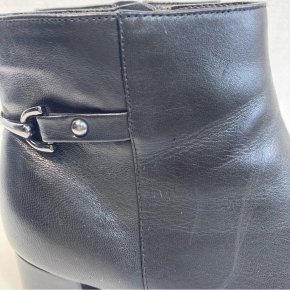 Bandolino Masie Block Heel Leather Ankle Boots Buckle Detail Fall Booties 9.5 - Picture 9 of 13